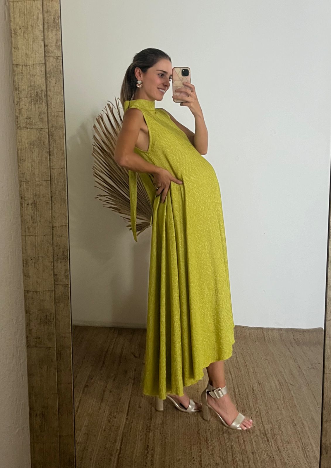 Vestido de maternidad Sonia, verde opaco corrugado XG