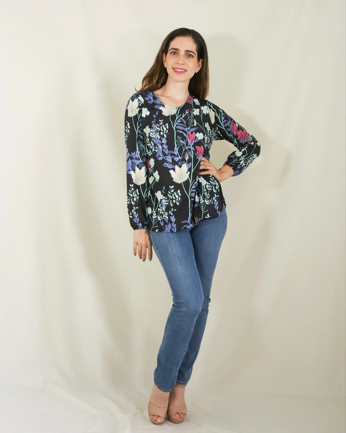 Nursing blouse, Ruth black white flowers