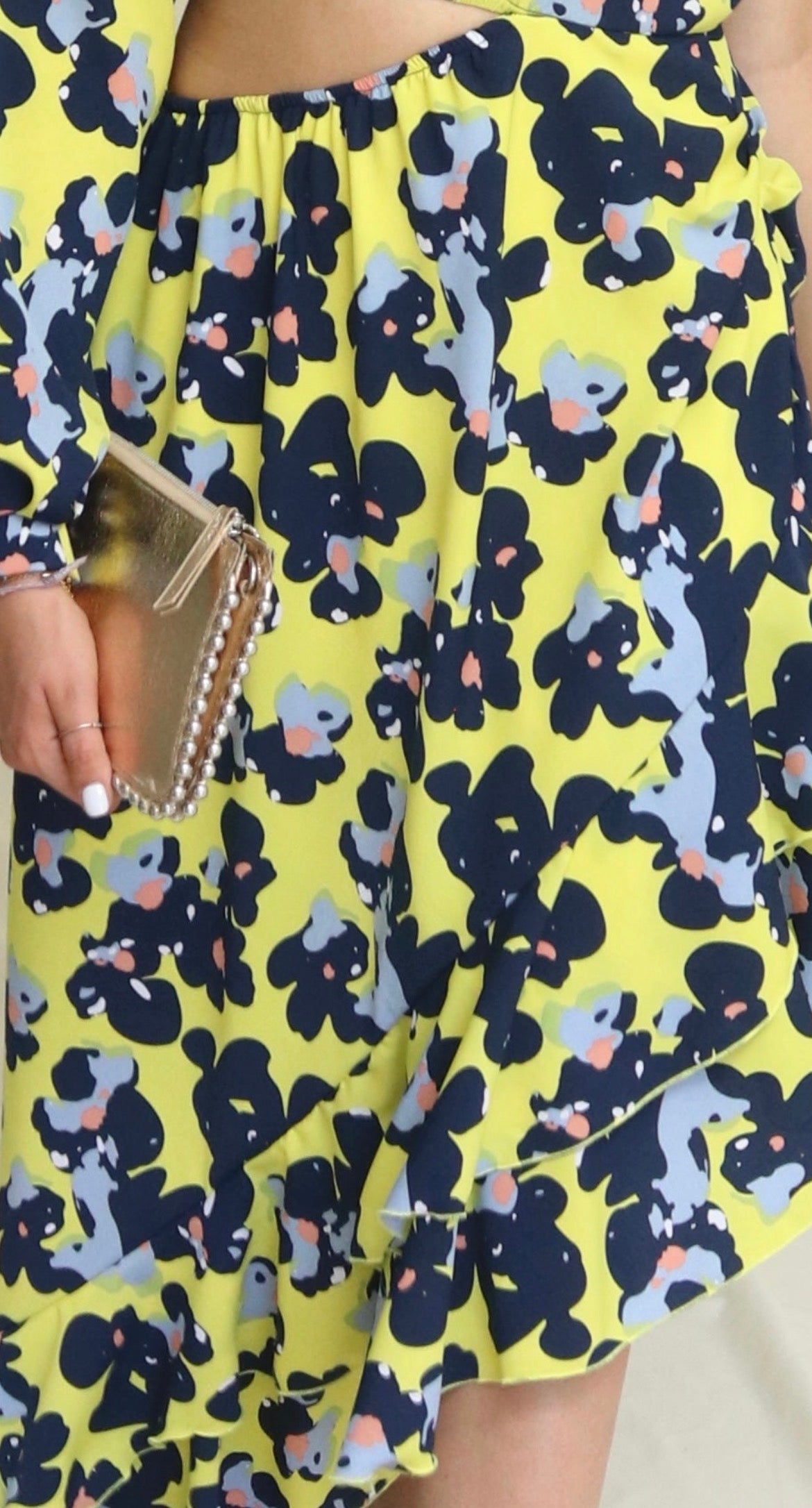 Tela Polyester amarilla flores azules