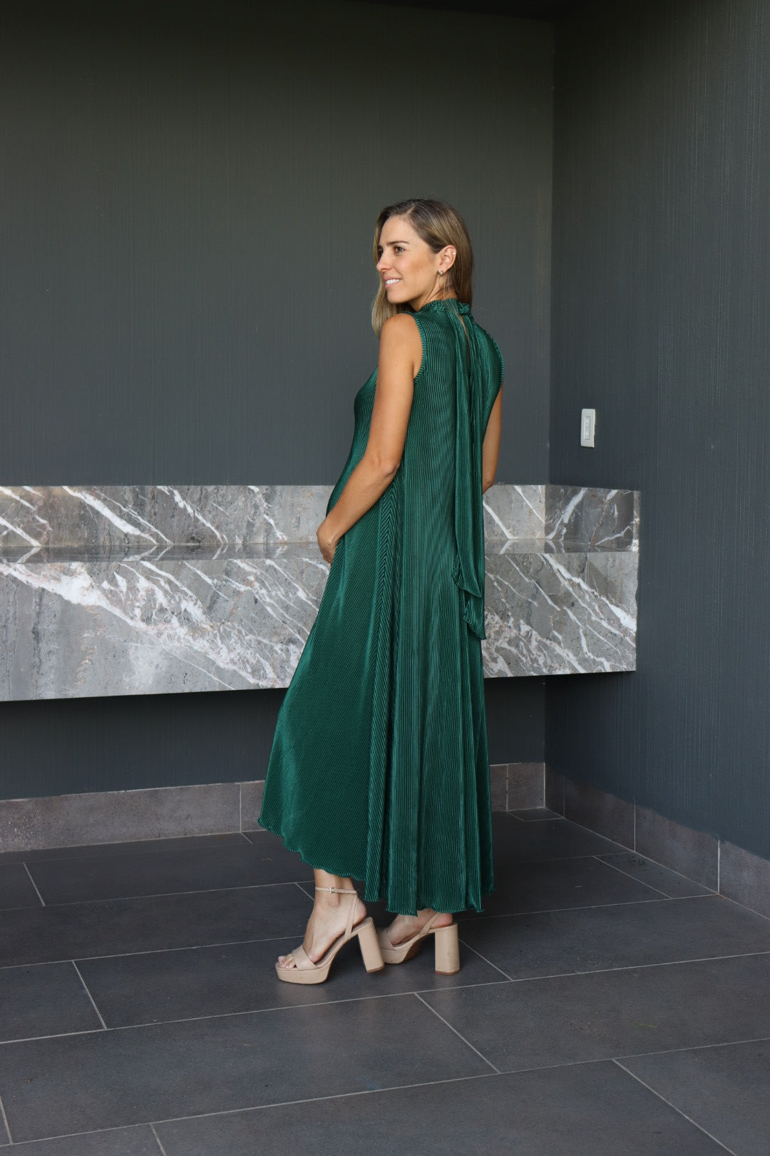 Vestido de maternidad Sonia, verde rayas corrugado