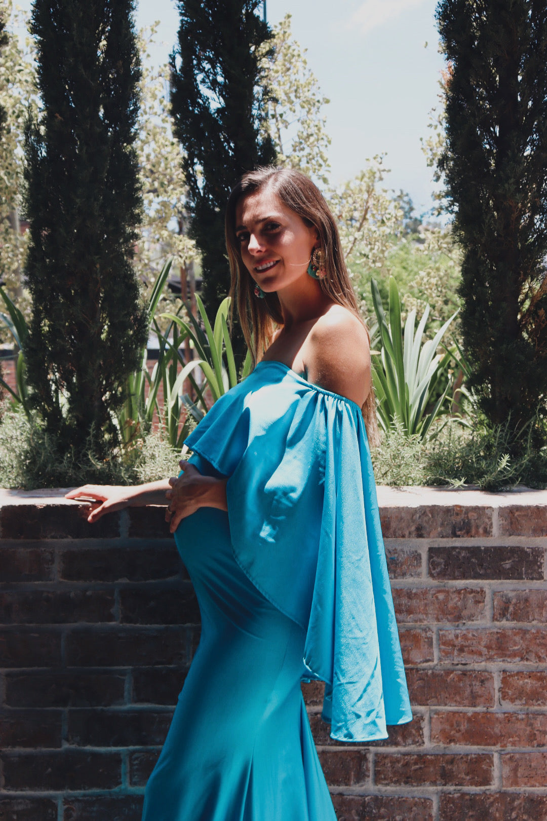 Vestido de maternidad Amparo, azul cielo licra destellante