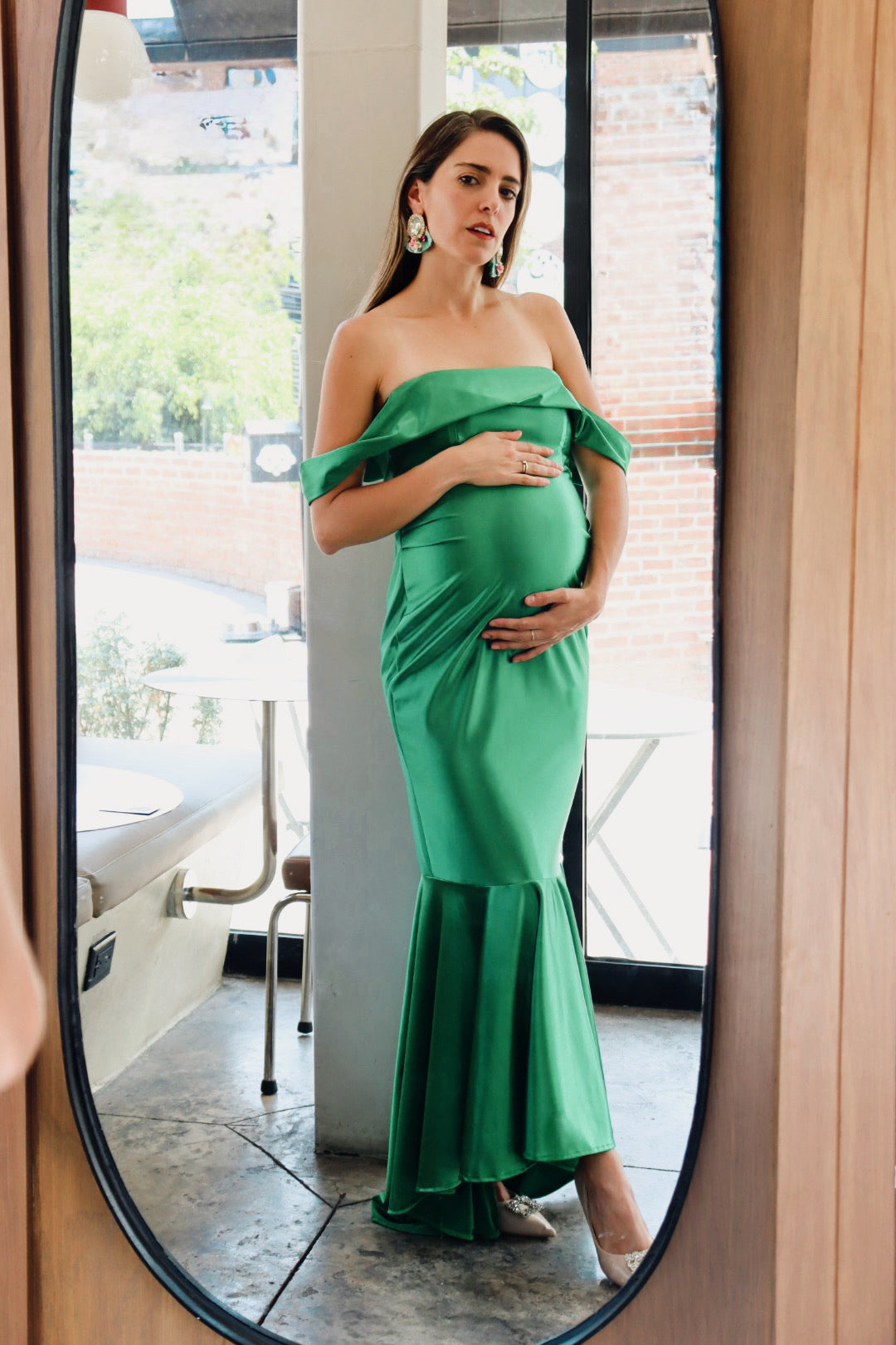 Vestido de maternidad Renata, verde bandera satín licra